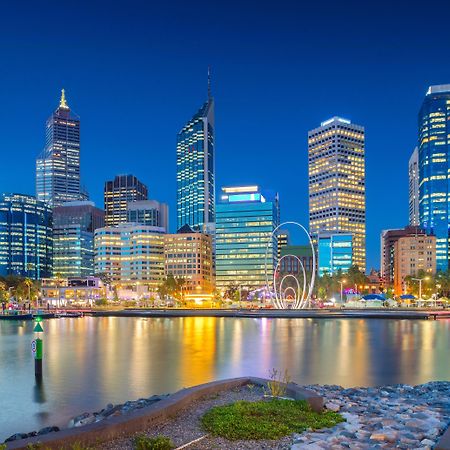 Holiday Inn Perth City Centre By Ihg Екстериор снимка